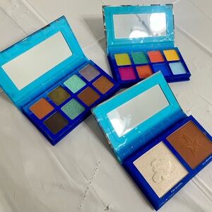 Makeup Revolution Finding Nemo 2 eyeshadow pallets 1 bronzer/highlighter